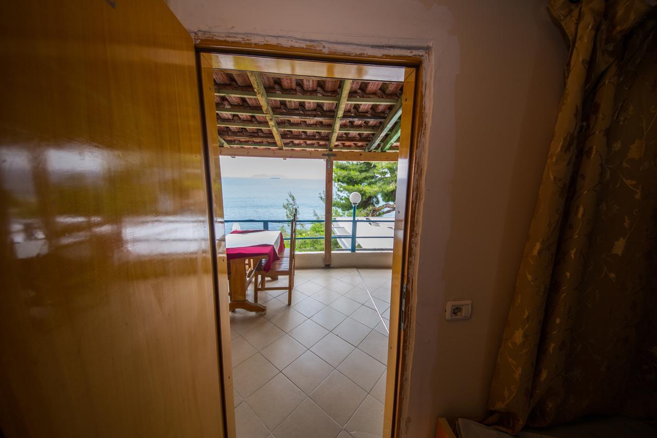 Isi Rooms Vlorë Εξωτερικό φωτογραφία